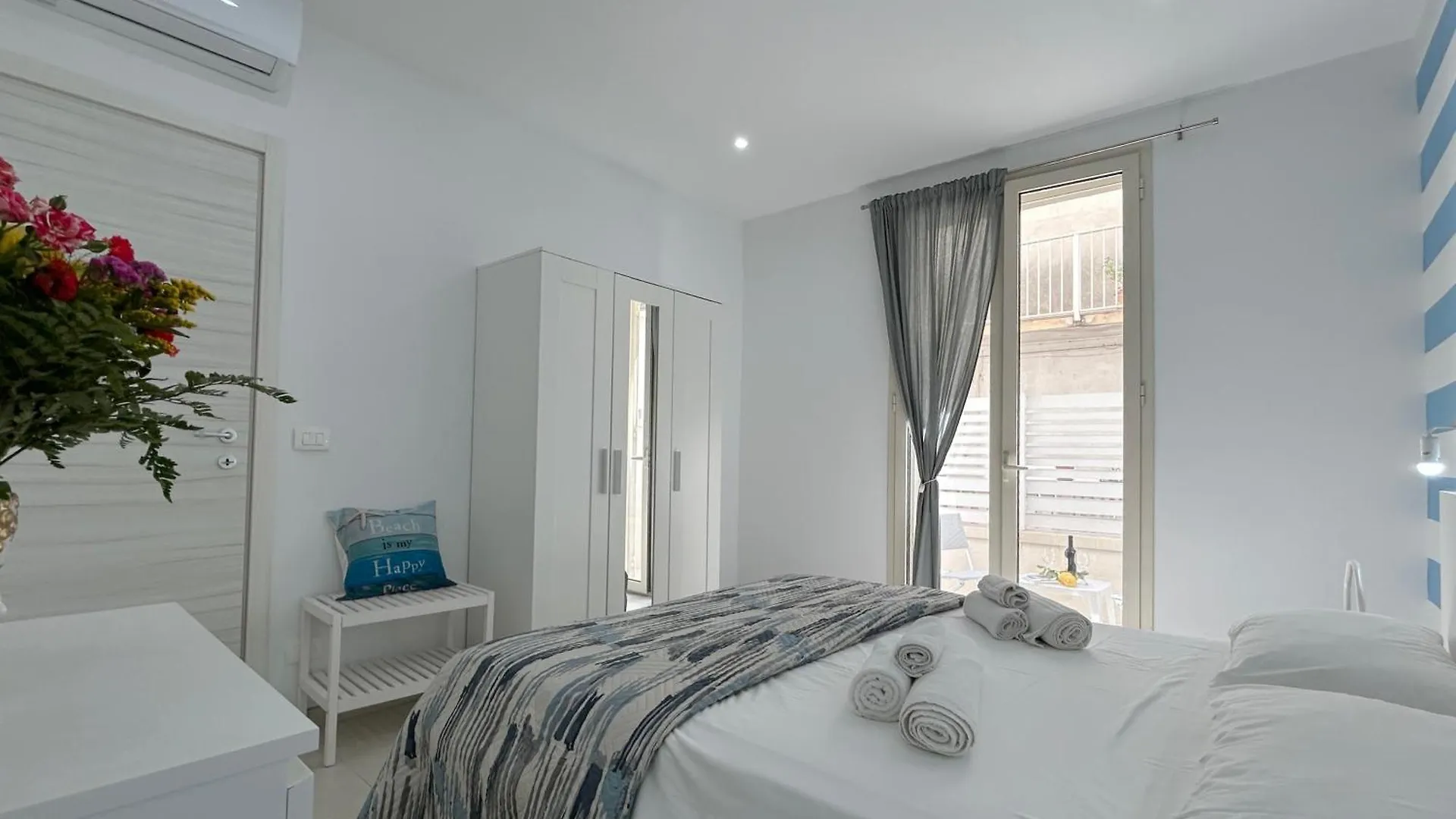Sunlands 50 Meters From The Sandy Beach With Wifi Avola 0*,  Italy